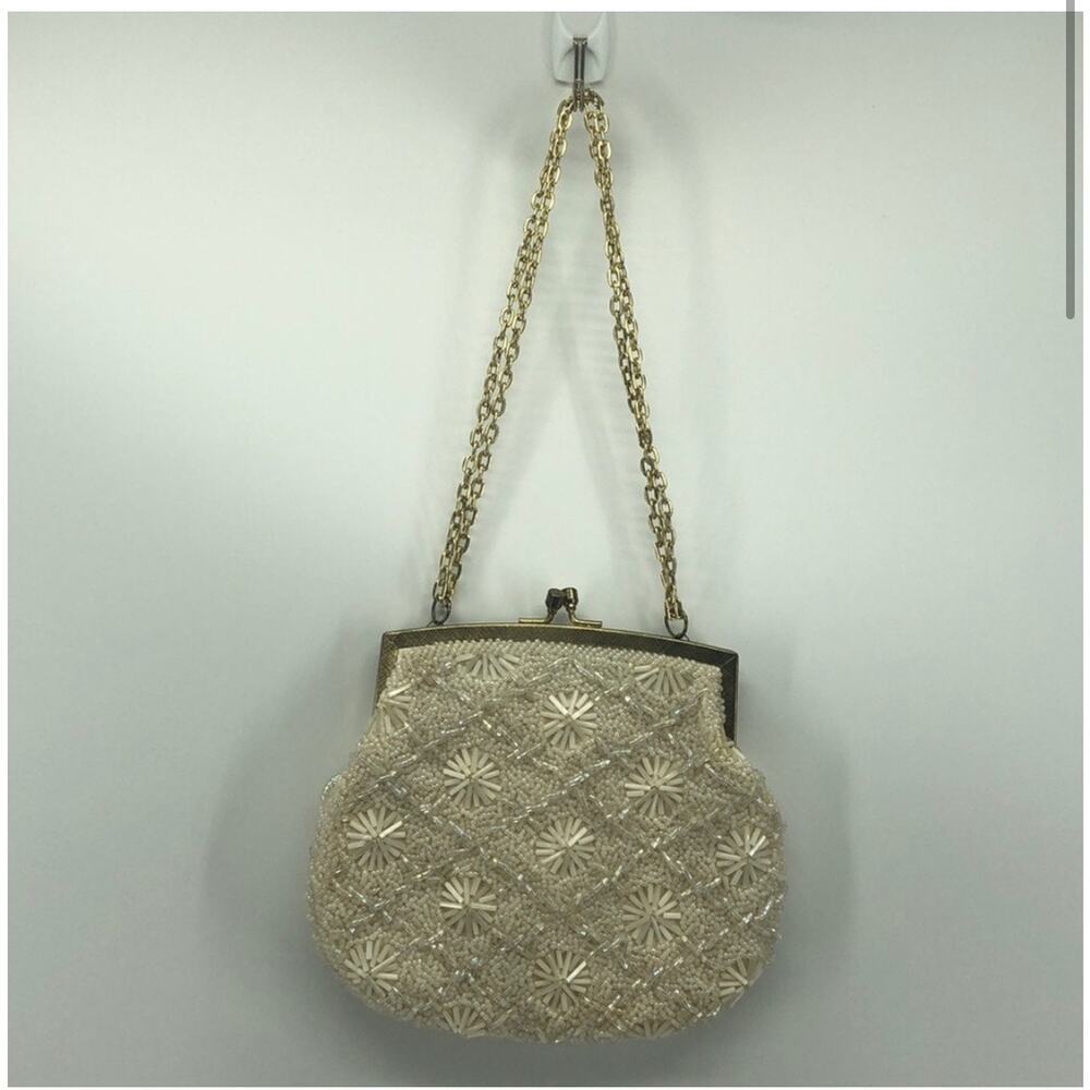 Vintage made in Hong Kong White Beaded Bag Evening Formal wedding gold chain